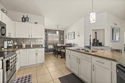 Villa ou maison à vendre à Dundee, Floride: 4 chambres, 160.72 m2 № 2399211 - photo 19