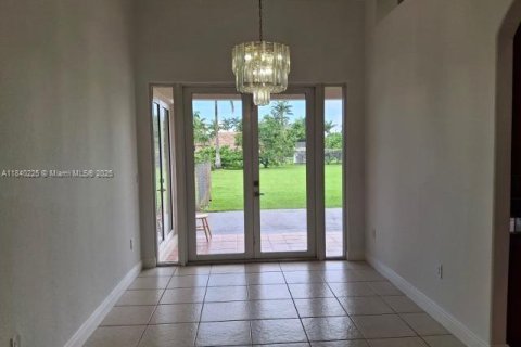 Casa en venta en Miami, Florida, 4 dormitorios, 203.64 m2 № 1828925 - foto 5