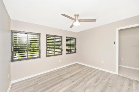 Condominio en venta en Sarasota, Florida, 2 dormitorios, 98.94 m2 № 2239717 - foto 14