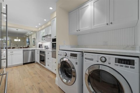 Купить таунхаус в Корал-Гейблс, Флорида 2 спальни, 140.75м2, № 1958111 - фото 10