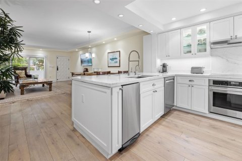 Купить таунхаус в Корал-Гейблс, Флорида 2 спальни, 140.75м2, № 1958111 - фото 5