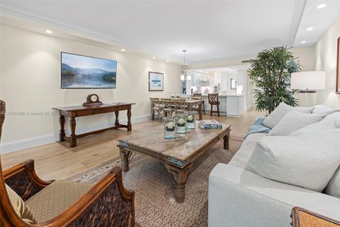 Купить таунхаус в Корал-Гейблс, Флорида 2 спальни, 140.75м2, № 1958111 - фото 4