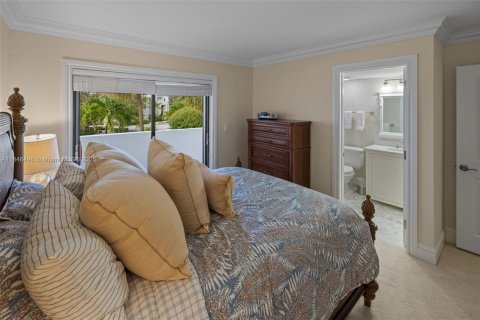 Купить таунхаус в Корал-Гейблс, Флорида 2 спальни, 140.75м2, № 1958111 - фото 22