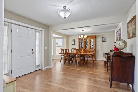 Casa en venta en Howey-in-the-Hills, Florida, 4 dormitorios, 324.97 m2 № 2349224 - foto 13