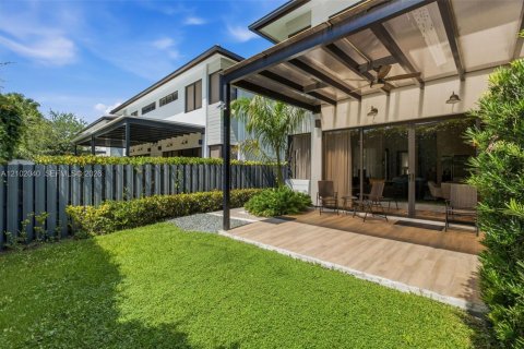 Touwnhouse à vendre à Miami, Floride: 4 chambres, 187.29 m2 № 2404276 - photo 23