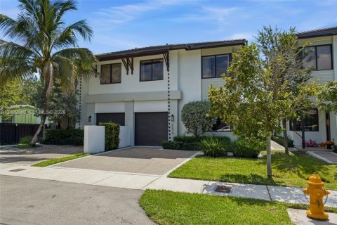 Touwnhouse à Miami, Floride 4 chambres, 187.29 m2 № 2404276
