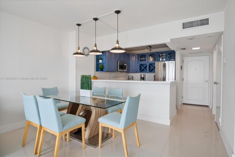 Condo in Aventura, Florida, 1 bedroom  № 1813838 - photo 4