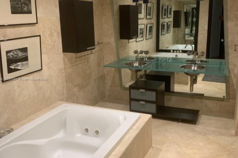 Copropriété à louer à Key Biscayne, Floride: 2 chambres, 165.55 m2 № 1863750 - photo 23