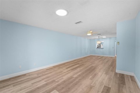 Casa en venta en Palm Harbor, Florida, 2 dormitorios, 114.27 m2 № 2151887 - foto 18