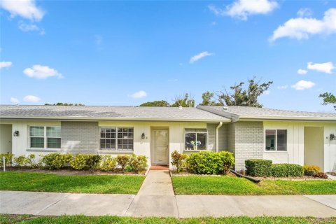 Casa en Palm Harbor, Florida 2 dormitorios, 114.27 m2 № 2151887