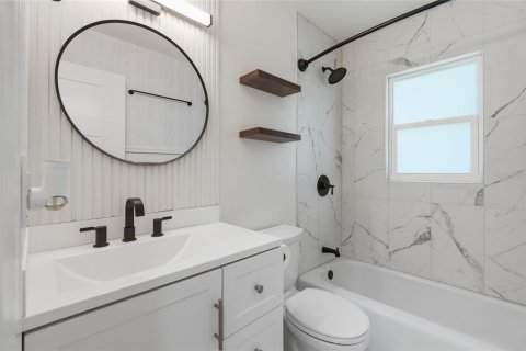 Villa ou maison à vendre à Bradenton, Floride: 3 chambres, 108.05 m2 № 2418384 - photo 16