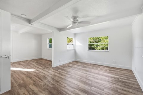 Villa ou maison à vendre à Bradenton, Floride: 3 chambres, 108.05 m2 № 2418384 - photo 11
