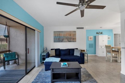 Copropriété à louer à Sarasota, Floride: 2 chambres, 78.78 m2 № 2102724 - photo 6