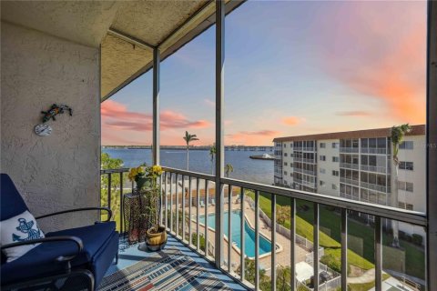 Condominio en venta en Bradenton, Florida, 2 dormitorios, 113.43 m2 № 1613735 - foto 25