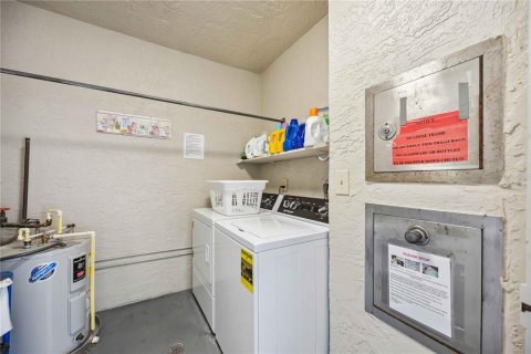 Condominio en venta en Bradenton, Florida, 2 dormitorios, 113.43 m2 № 1613735 - foto 24