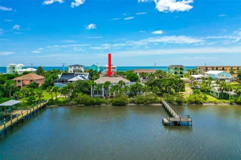 House in Flagler Beach, Florida 4 bedrooms, 319.86 sq.m. № 1820619 - photo 25