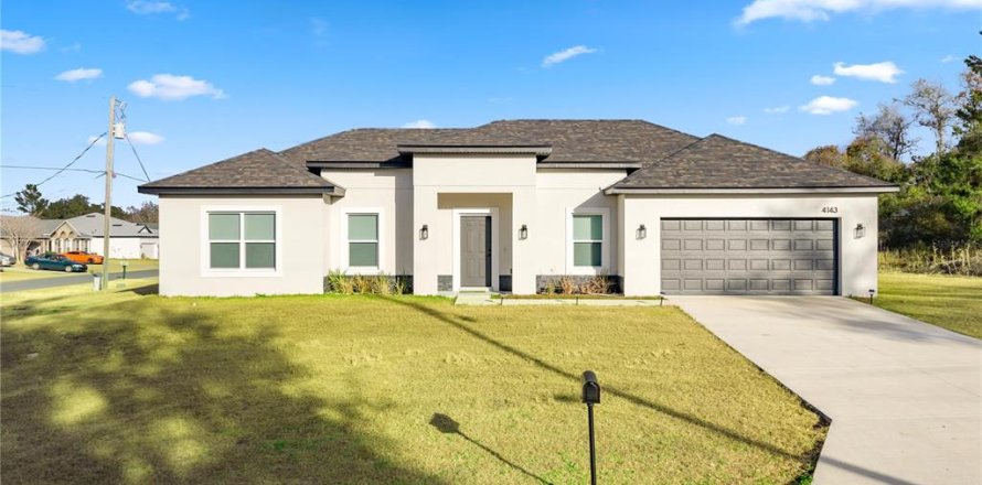 Villa ou maison à Ocala, Floride 4 chambres, 148.74 m2 № 2143234