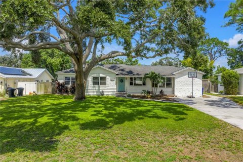 Villa ou maison à vendre à Saint Petersburg, Floride: 4 chambres, 143.16 m2 № 1916122 - photo 1