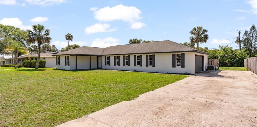 Casa en South Daytona, Florida 3 dormitorios, 176.61 m2 № 1757660