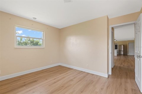 Casa en venta en South Daytona, Florida, 3 dormitorios, 176.61 m2 № 1757660 - foto 11