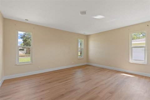 Casa en venta en South Daytona, Florida, 3 dormitorios, 176.61 m2 № 1757660 - foto 8