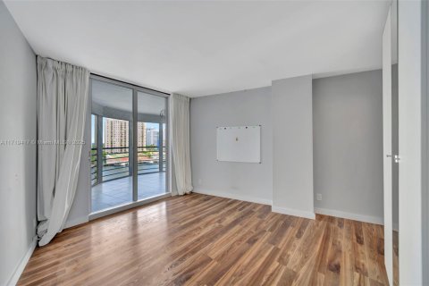 Condominio en venta en Hallandale Beach, Florida, 2 dormitorios, 131.92 m2 № 1470778 - foto 26