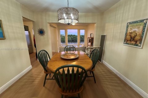 Condominio en venta en Boynton Beach, Florida, 1 dormitorio, 88.26 m2 № 1992783 - foto 5