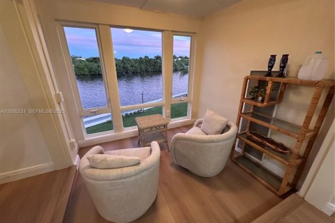 Condominio en venta en Boynton Beach, Florida, 1 dormitorio, 88.26 m2 № 1992783 - foto 7