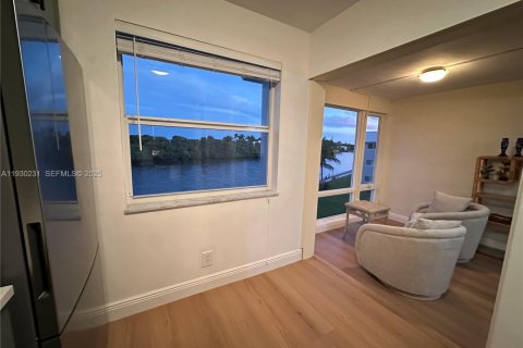 Condominio en venta en Boynton Beach, Florida, 1 dormitorio, 88.26 m2 № 1992783 - foto 13