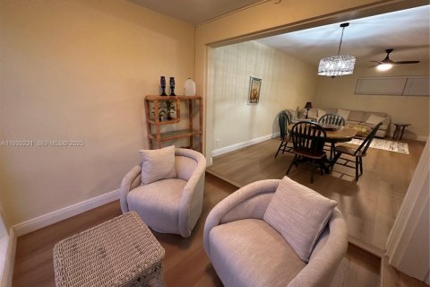 Condominio en venta en Boynton Beach, Florida, 1 dormitorio, 88.26 m2 № 1992783 - foto 9