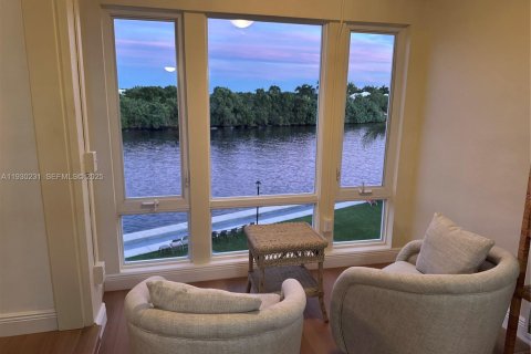 Condominio en venta en Boynton Beach, Florida, 1 dormitorio, 88.26 m2 № 1992783 - foto 8