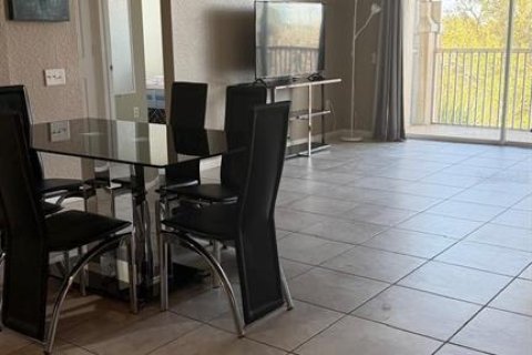 Снять в аренду кондоминиум в Орландо, Флорида 7 комнат, 115.85м2, № 2118783 - фото 4