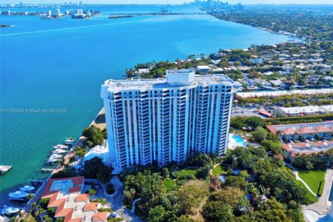 Condominio en venta en Miami, Florida, 3 dormitorios, 170.57 m2 № 1691696 - foto 25