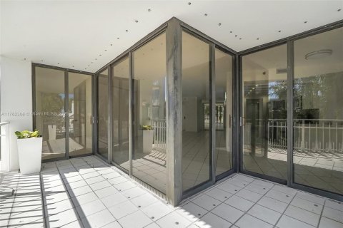 Condominio en venta en Miami, Florida, 3 dormitorios, 170.57 m2 № 1691696 - foto 11