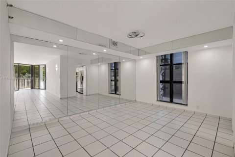 Condominio en venta en Miami, Florida, 3 dormitorios, 170.57 m2 № 1691696 - foto 28