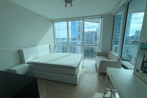 Condo in Miami, Florida, 2 bedrooms  № 1989474 - photo 6