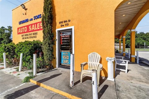 Commercial property in Winter Garden, Florida 111.85 sq.m. № 2205965 - photo 2