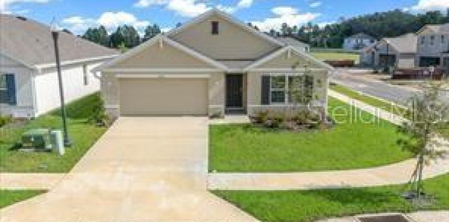 Casa en Ocala, Florida 4 dormitorios, 169.83 m2 № 2149388