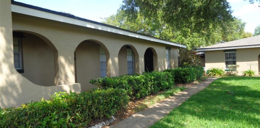 Condominio en Casselberry, Florida, 3 dormitorios № 1853071