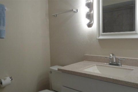 Condo in Casselberry, Florida, 3 bedrooms  № 1853071 - photo 19