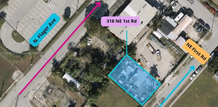 Propiedad comercial en Homestead, Florida № 2080275