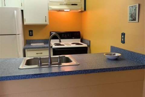 Copropriété à vendre à Clearwater, Floride: 2 chambres, 75.53 m2 № 1813588 - photo 6