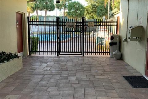 Copropriété à vendre à Clearwater, Floride: 2 chambres, 75.53 m2 № 1813588 - photo 10
