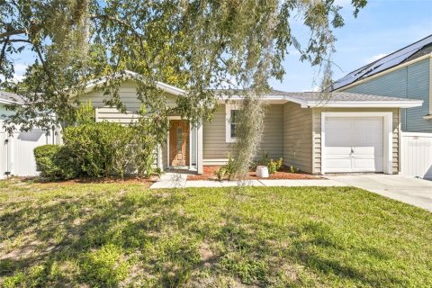 Casa en Temple Terrace, Florida 2 dormitorios, 77.02 m2 № 2362578