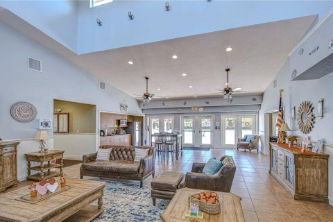 Townhouse in Wesley Chapel, Florida 2 bedrooms, 145.86 sq.m. № 1875769 - photo 29