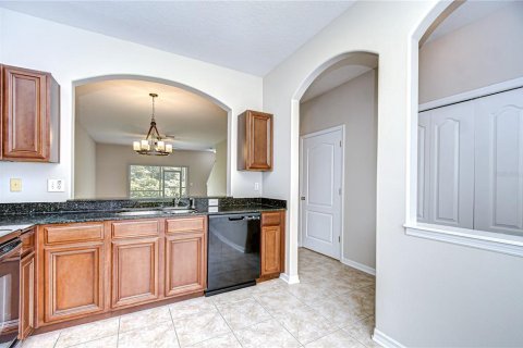 Townhouse in Wesley Chapel, Florida 2 bedrooms, 145.86 sq.m. № 1875769 - photo 4