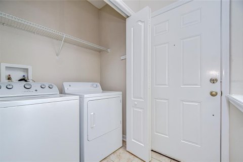 Townhouse in Wesley Chapel, Florida 2 bedrooms, 145.86 sq.m. № 1875769 - photo 6