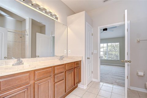 Townhouse in Wesley Chapel, Florida 2 bedrooms, 145.86 sq.m. № 1875769 - photo 16