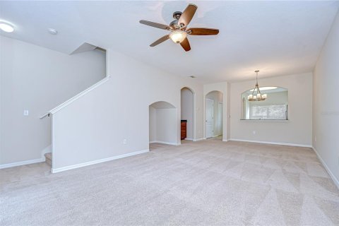 Townhouse in Wesley Chapel, Florida 2 bedrooms, 145.86 sq.m. № 1875769 - photo 8