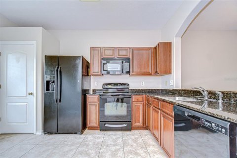 Townhouse in Wesley Chapel, Florida 2 bedrooms, 145.86 sq.m. № 1875769 - photo 3